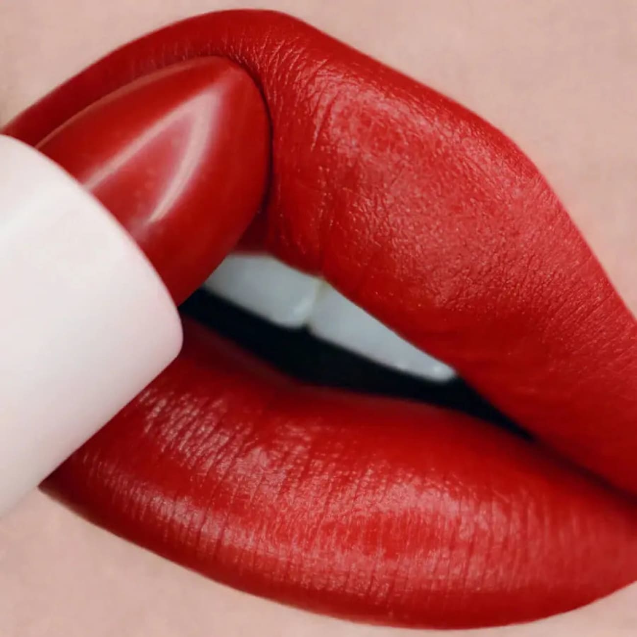 Rock Chocs CALABASAS QUEEN NCLA a beauty leaping bunny approved Lipstick NCLA beauty lipstick vegan cosmetics vegan lipstick