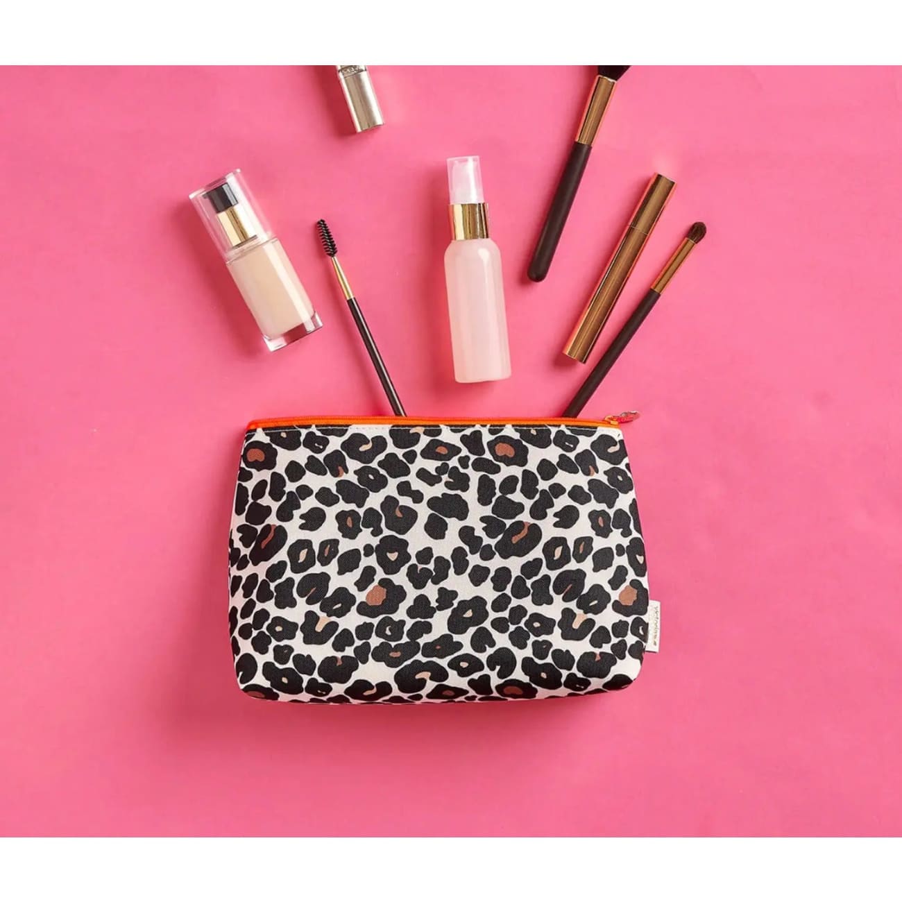 Mia' Large Makeup Bag in Leopard Tan Rock Chocs