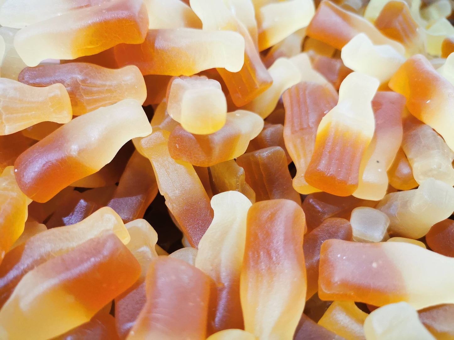 Vegan soft cola bottles