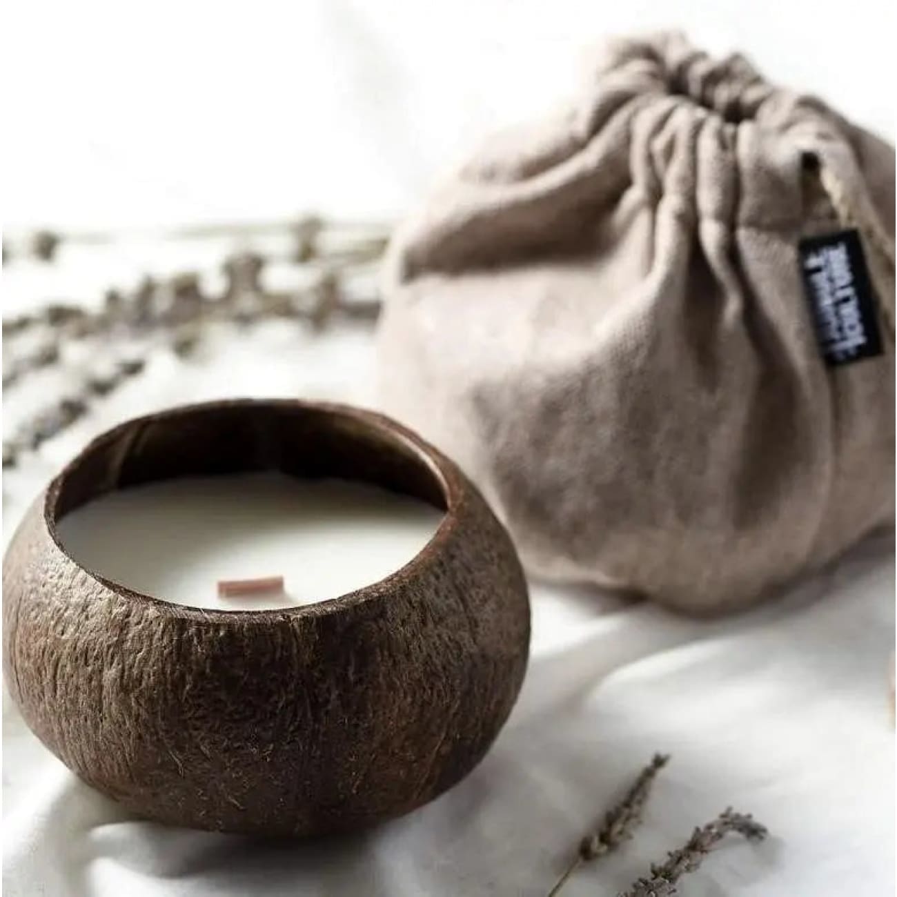 Coconut Shell Candle w/ Gift Bag (Toasted Coconut Scent) Rock Chocs 