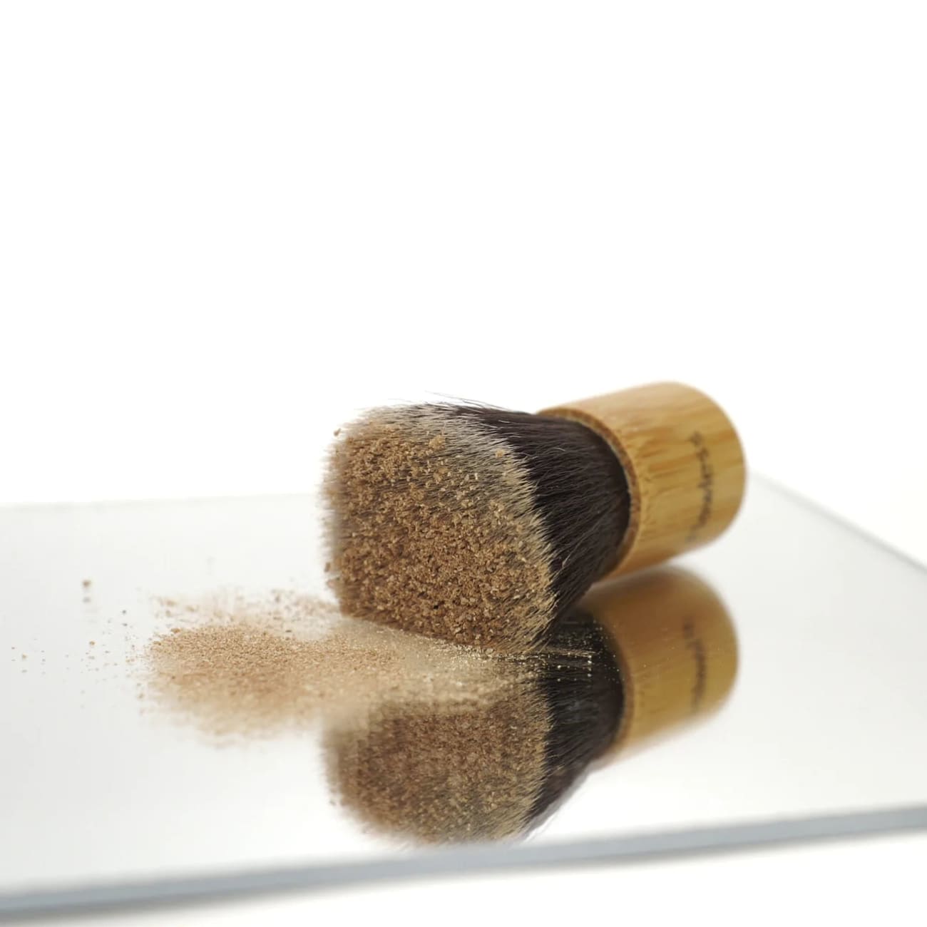 Kabuki Brush - Vegan & Cruelty Free Rock Chocs 